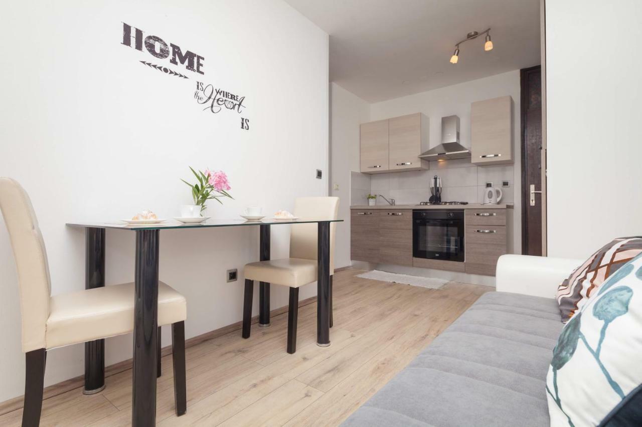 Apartman Ester Apartman *